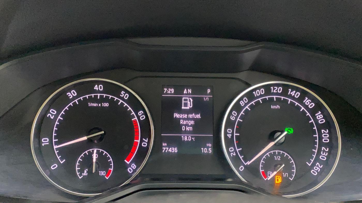 2018 Skoda Superb STYLE 1.8 TSI AT, Petrol, Automatic, 77,473 km, Odometer Image