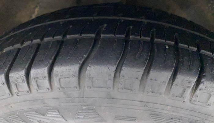 2016 Maruti Alto 800 VXI O, Petrol, Manual, 21,665 km, Right Front Tyre Tread