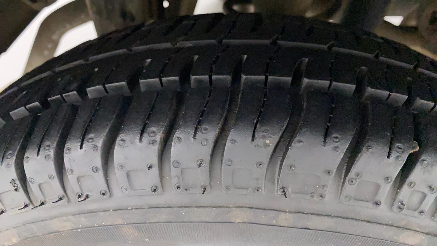 2016 Maruti Alto 800 VXI O, Petrol, Manual, 21,665 km, Right Rear Tyre Tread