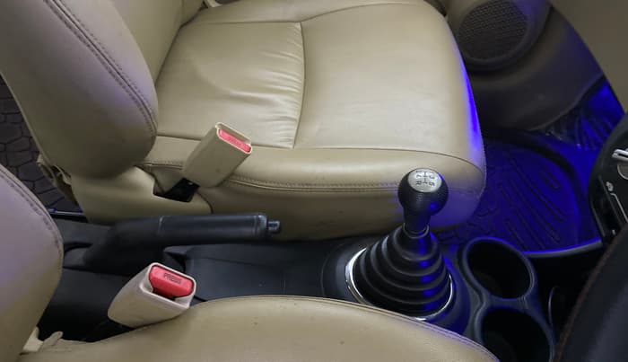 2013 Honda Amaze 1.2L I-VTEC S, Petrol, Manual, 64,561 km, Gear Lever