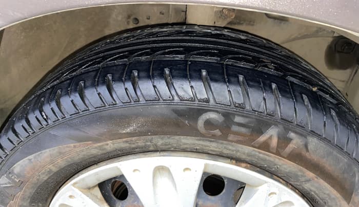 2013 Honda Amaze 1.2L I-VTEC S, Petrol, Manual, 64,561 km, Right Front Tyre Tread