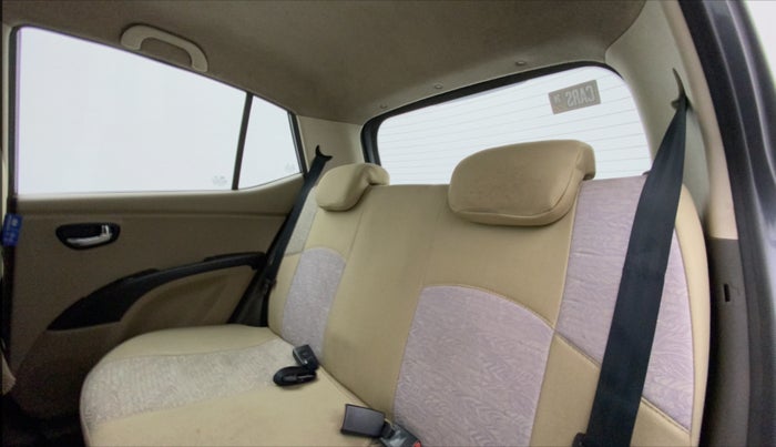2011 Hyundai i10 SPORTZ 1.2, Petrol, Manual, 63,332 km, Right Side Rear Door Cabin