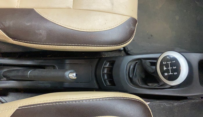 2018 Maruti Wagon R 1.0 VXI+ (O) MT, Petrol, Manual, 58,944 km, Gear Lever