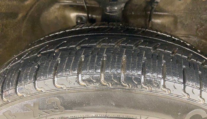 2018 Maruti Wagon R 1.0 VXI+ (O) MT, Petrol, Manual, 58,944 km, Right Front Tyre Tread