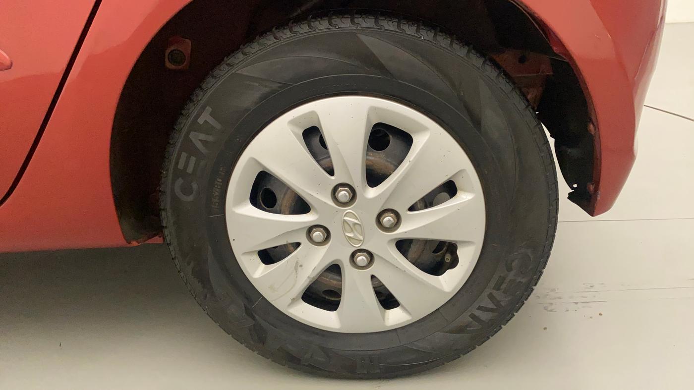 2012 Hyundai i10 SPORTZ 1.2, Petrol, Manual, 1,18,765 km, Left Rear Wheel
