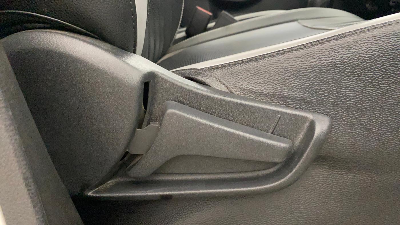 2022 Maruti S PRESSO VXI PLUS AMT, Petrol, Automatic, 32,645 km, Driver Side Adjustment Panel