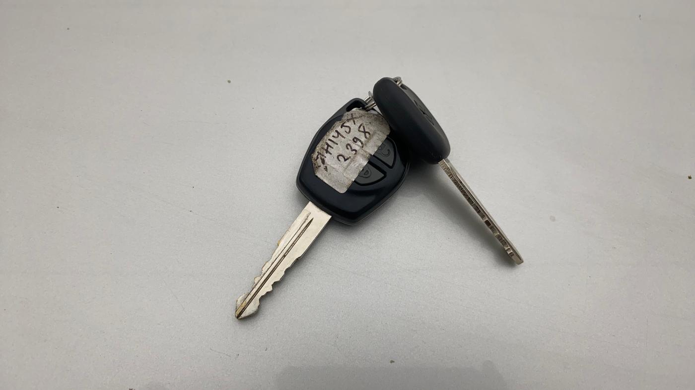 2022 Maruti S PRESSO VXI PLUS AMT, Petrol, Automatic, 32,645 km, Key Close Up