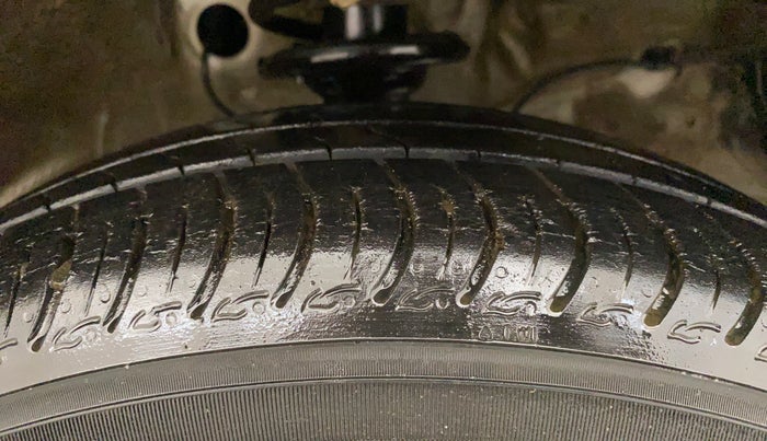 2022 Maruti S PRESSO VXI PLUS AMT, Petrol, Automatic, 32,645 km, Right Front Tyre Tread