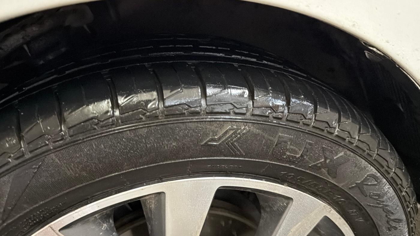 2016 Hyundai Verna 1.6 VTVT SX, Petrol, Manual, 75,369 km, Left Front Tyre Tread