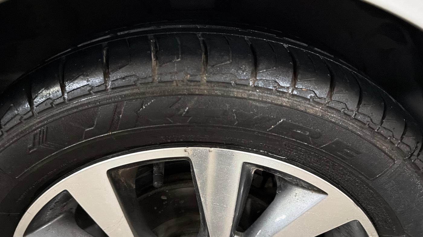 2016 Hyundai Verna 1.6 VTVT SX, Petrol, Manual, 75,369 km, Right Front Tyre Tread
