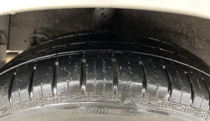 2014 Hyundai Grand i10 ASTA 1.2 KAPPA VTVT, Petrol, Manual, 38,012 km, Right Rear Tyre Tread