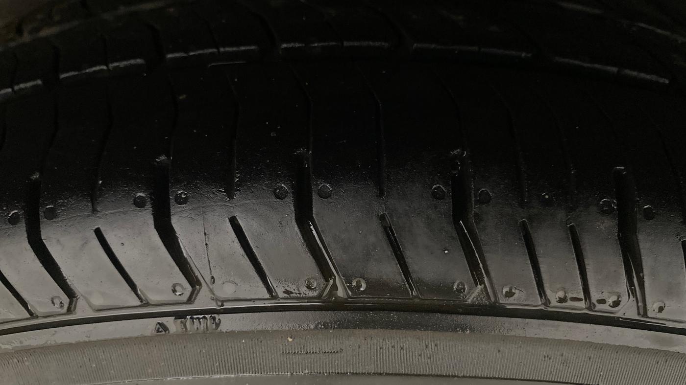 2014 Ford Figo EXI 1.4 DIESEL, Diesel, Manual, 1,11,292 km, Left Rear Tyre Tread