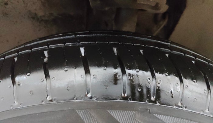 2024 Tata PUNCH Accomplished Plus AMT, Petrol, Automatic, 1,174 km, Left Front Tyre Tread