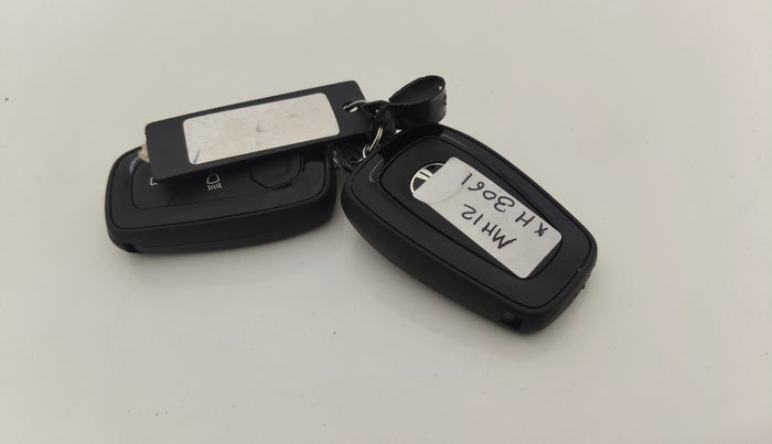 2024 Tata PUNCH Accomplished Plus AMT, Petrol, Automatic, 1,174 km, Key Close Up