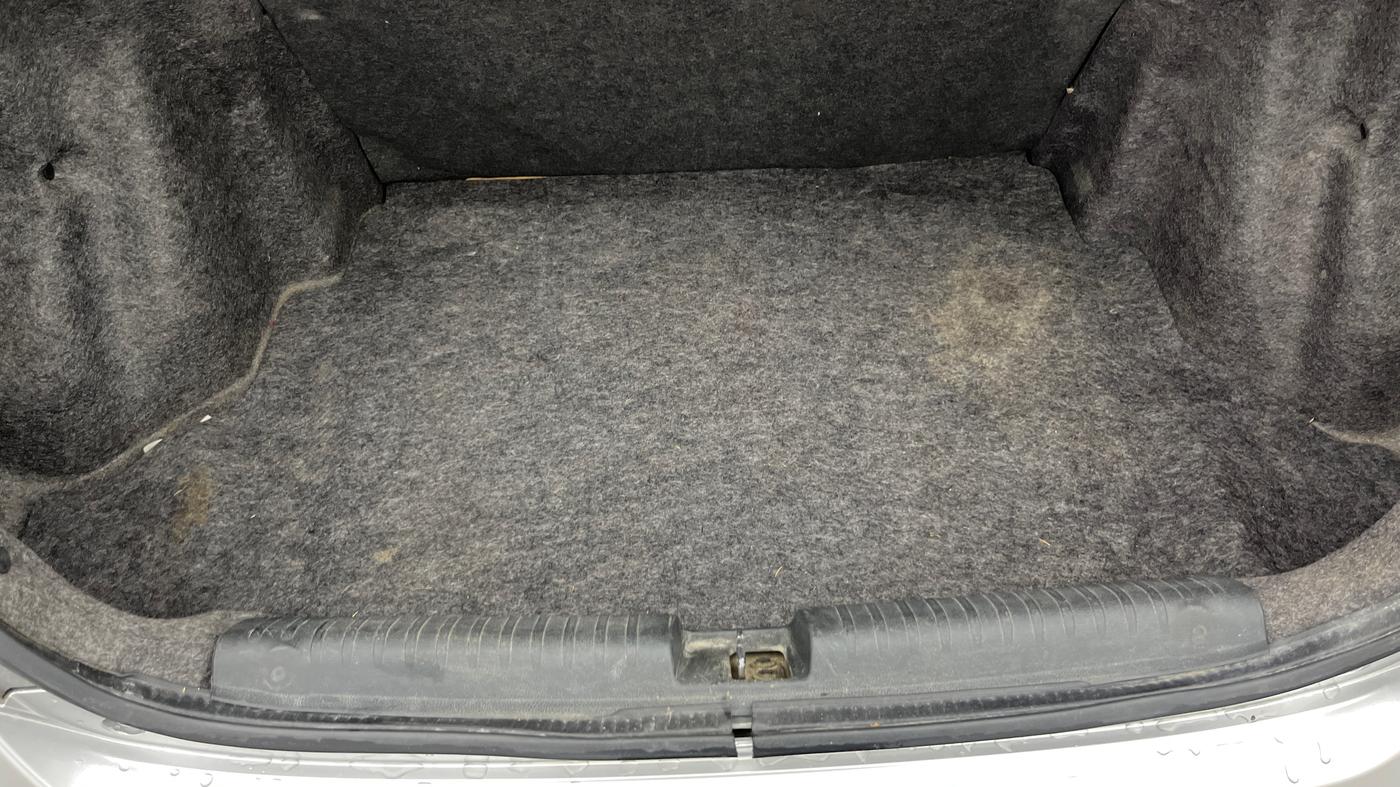 2015 Honda Amaze 1.2L I-VTEC S AT, Petrol, Automatic, 27,107 km, Boot Inside