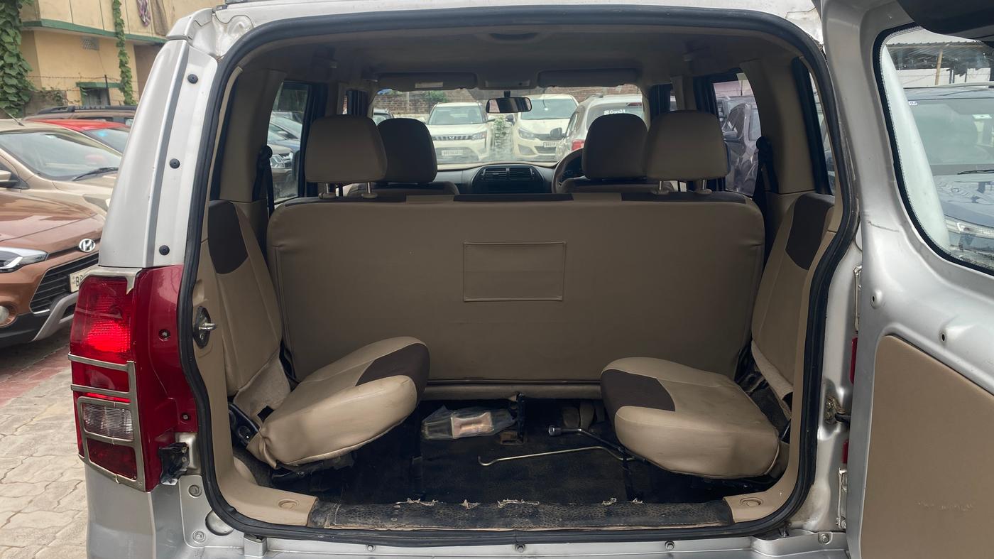 2021 Mahindra BOLERO NEO N 4, Diesel, Manual, 61,293 km, Boot Inside