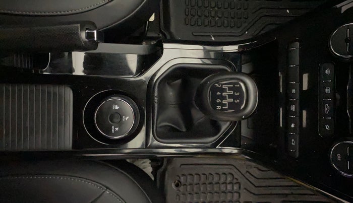 2022 Tata NEXON XZ PLUS (PREMIUM) DARK EDITION PETROL, Petrol, Manual, 24,447 km, Gear Lever