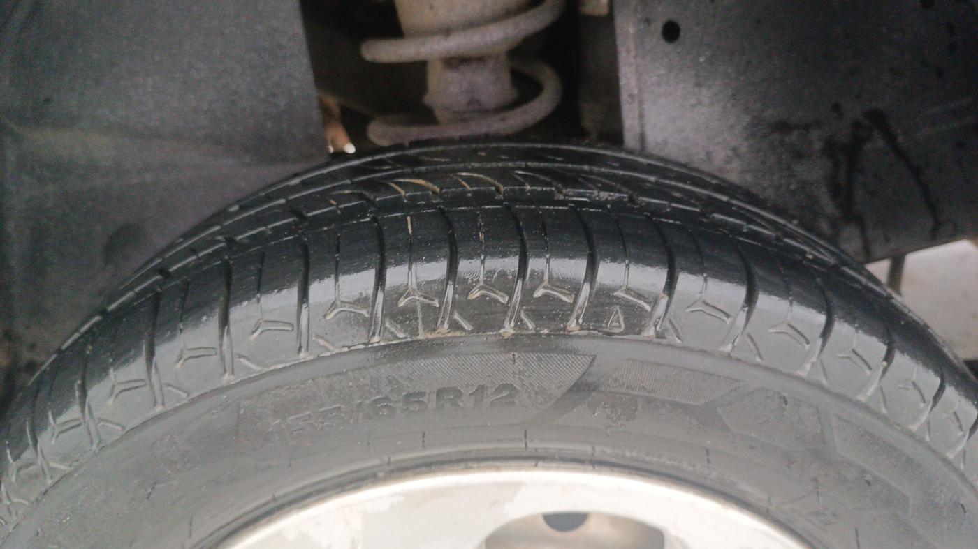 2014 Tata Nano TWIST XT, Petrol, Manual, 70,953 km, Right Rear Tyre Tread