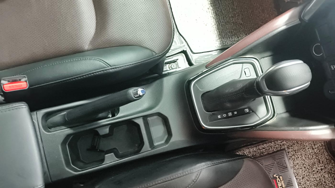 2024 Maruti Grand Vitara ALPHA SMART HYBRID AT, Petrol, Automatic, 28,052 km, Gear Lever