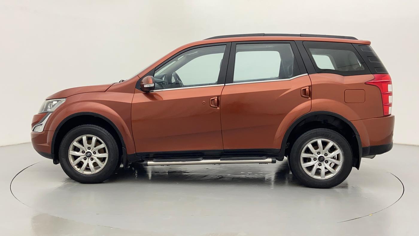 2015 Mahindra XUV500 W10, Diesel, Manual, 1,17,853 km, Left Side