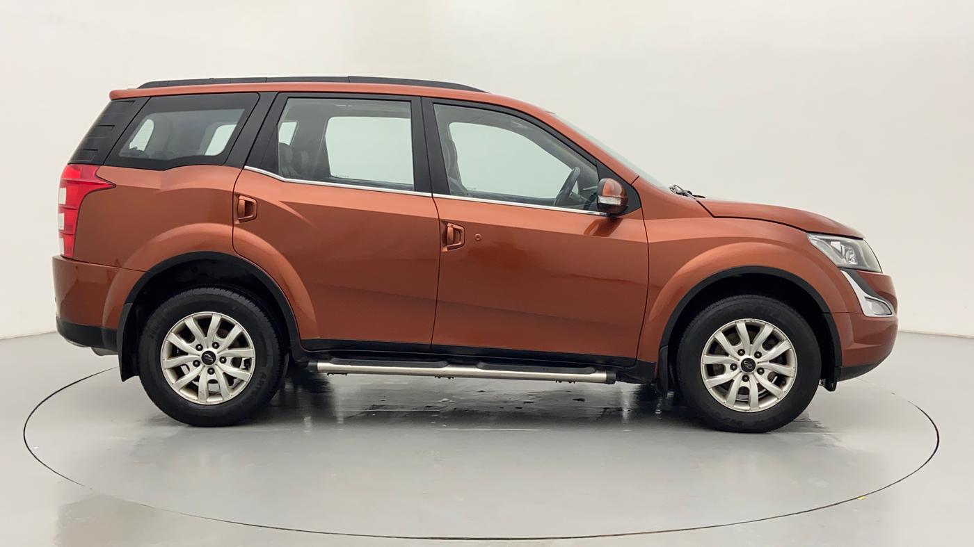 2015 Mahindra XUV500 W10, Diesel, Manual, 1,17,853 km, Right Side