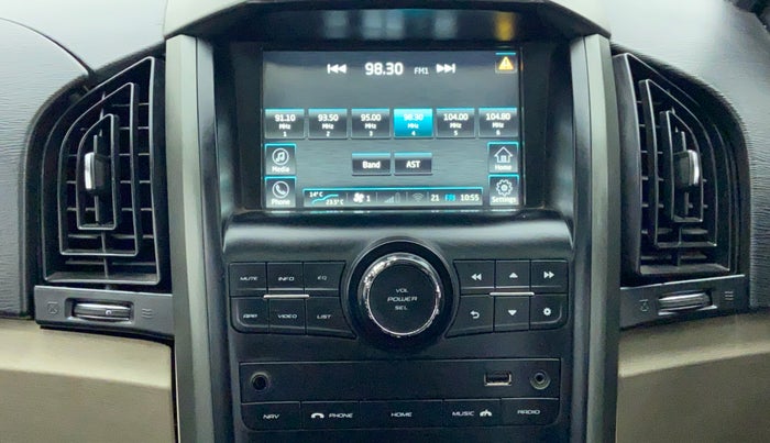 2015 Mahindra XUV500 W10, Diesel, Manual, 1,17,853 km, Infotainment System