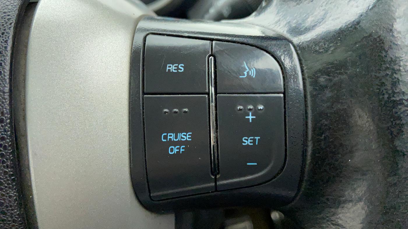 2015 Mahindra XUV500 W10, Diesel, Manual, 1,17,853 km, Adaptive Cruise Control