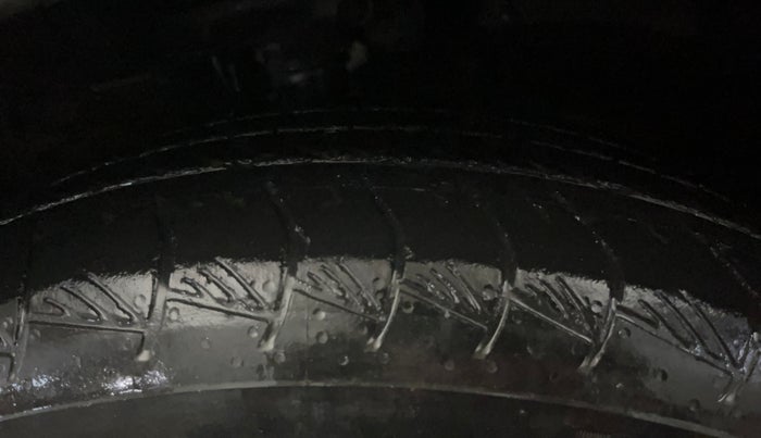 2021 Hyundai ALCAZAR 1.5 SIGNATURE (O) AT 6STR, Diesel, Automatic, 74,694 km, Left Front Tyre Tread