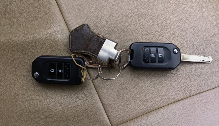 2017 Honda City 1.5L I-VTEC SV, Petrol, Manual, 60,774 km, Key Close Up