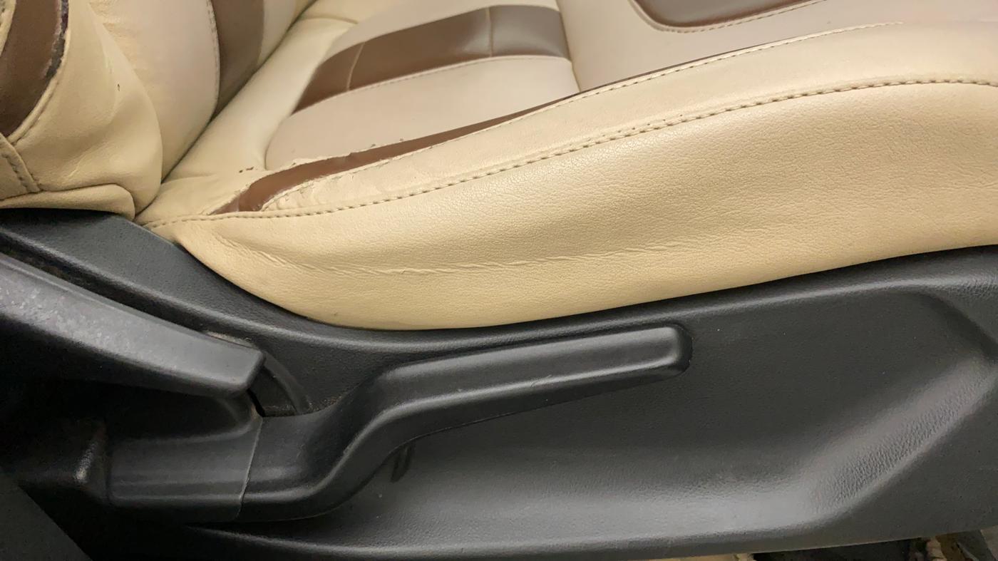 2019 Honda Amaze 1.2L I-VTEC VX, Petrol, Manual, 67,922 km, Driver Side Adjustment Panel