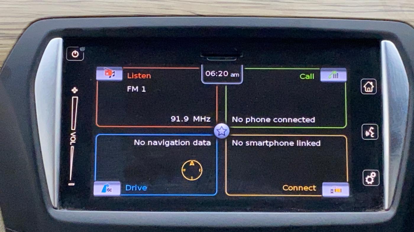 2018 Maruti Ciaz ALPHA  AT 1.5 SHVS PETROL, Petrol, Automatic, 56,035 km, Infotainment System