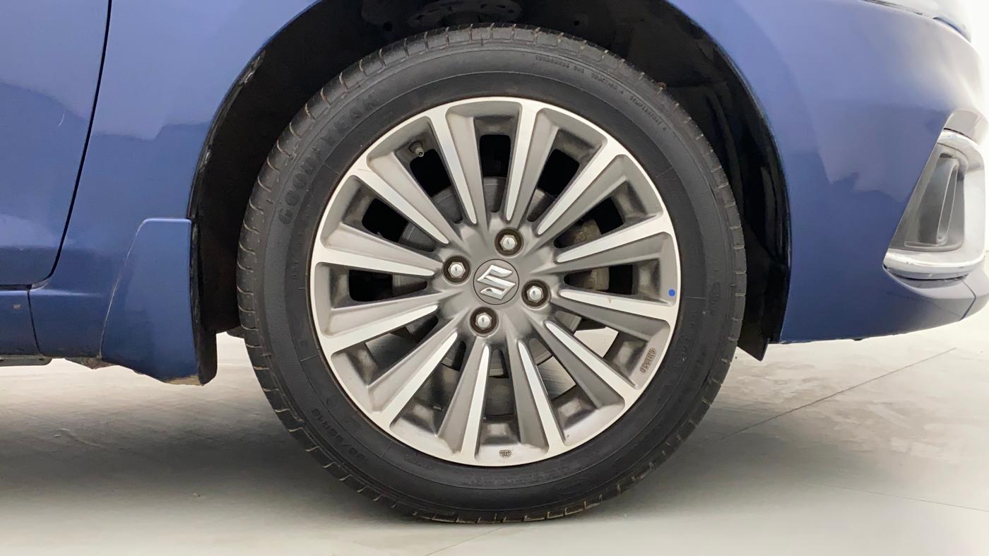 2018 Maruti Ciaz ALPHA  AT 1.5 SHVS PETROL, Petrol, Automatic, 56,035 km, Right Front Wheel