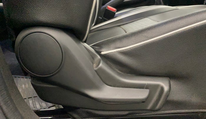 2018 Maruti Baleno DELTA PETROL 1.2, Petrol, Manual, 44,378 km, Driver Side Adjustment Panel