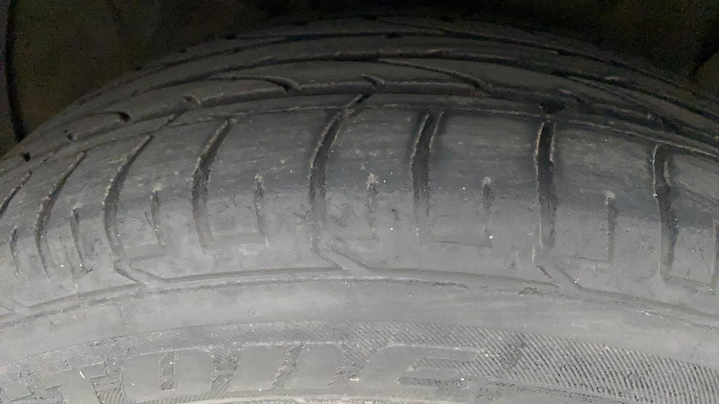 2018 Hyundai Creta SX AT 1.6 PETROL, Petrol, Automatic, 44,999 km, Right Front Tyre Tread