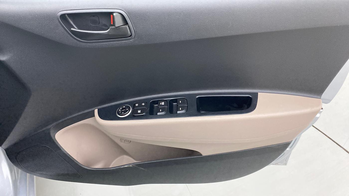 2018 Hyundai Grand i10 MAGNA 1.2 KAPPA VTVT, Petrol, Manual, 7,514 km, Driver Side Door Panels Control