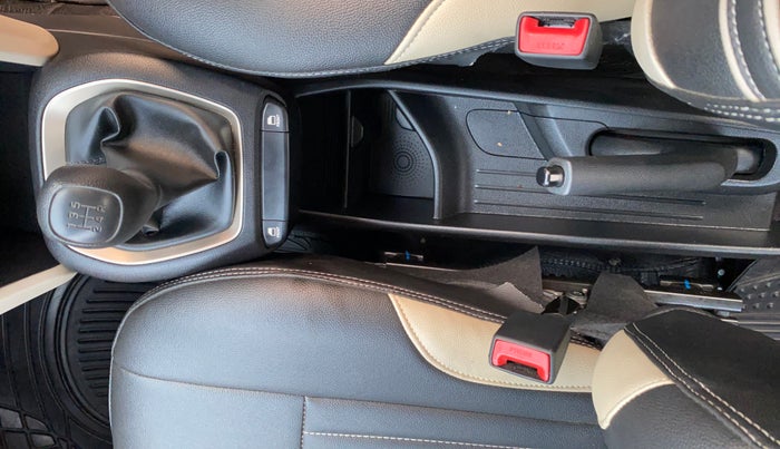 2020 Hyundai NEW SANTRO ERA EXECUTIVE, Petrol, Manual, 5,091 km, Gear Lever