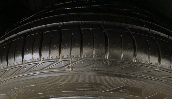 2023 Tata NEXON XZ PLUS PETROL SUNROOF DARK EDITION, Petrol, Manual, 17,910 km, Right Rear Tyre Tread