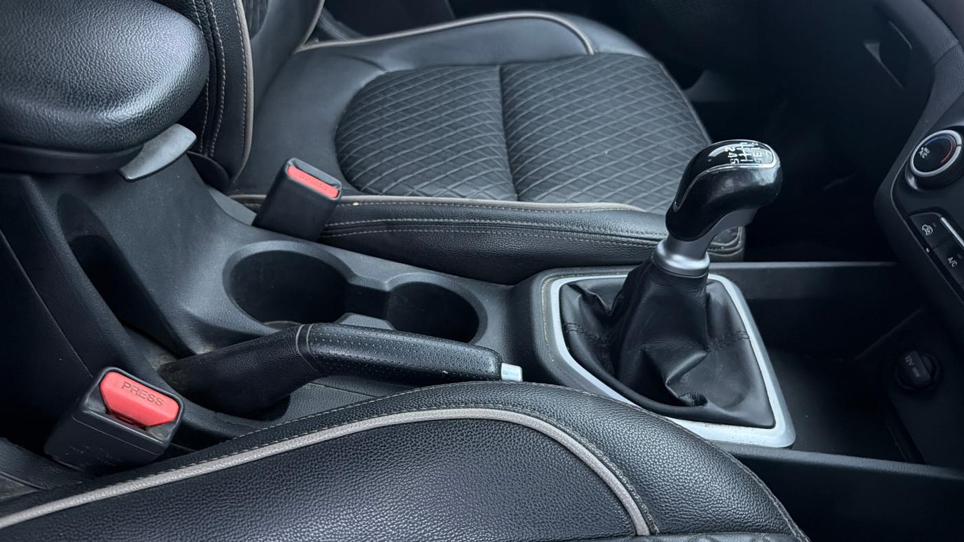 2019 Hyundai Creta E PLUS 1.6 DIESEL, Diesel, Manual, 93,512 km, Gear Lever