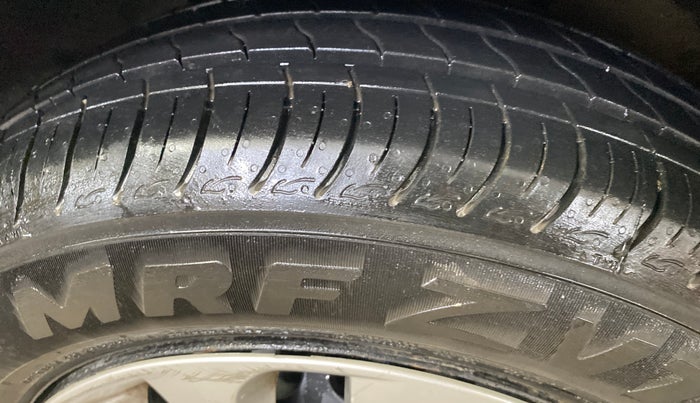 2018 Maruti Baleno DELTA PETROL 1.2, Petrol, Manual, 60,496 km, Right Rear Tyre Tread