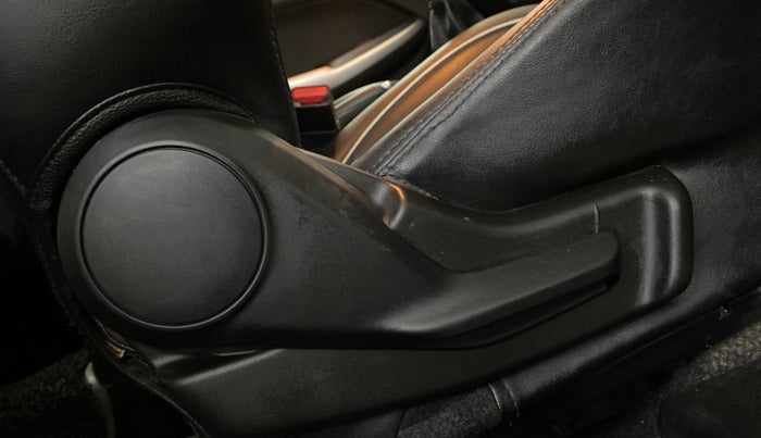 2018 Maruti Baleno DELTA PETROL 1.2, Petrol, Manual, 60,496 km, Driver Side Adjustment Panel