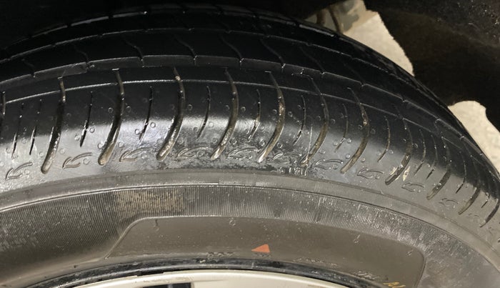 2018 Maruti Baleno DELTA PETROL 1.2, Petrol, Manual, 60,496 km, Left Rear Tyre Tread