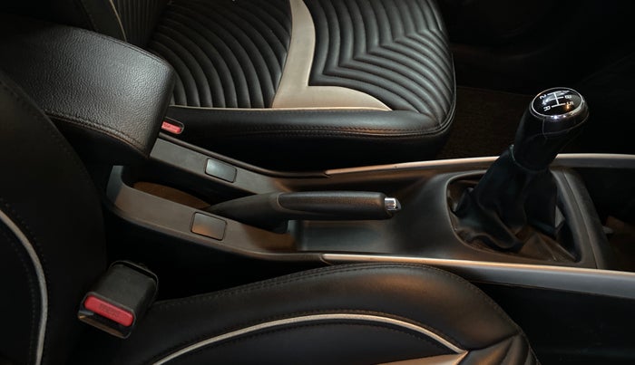 2018 Maruti Baleno DELTA PETROL 1.2, Petrol, Manual, 60,496 km, Gear Lever