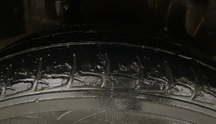 2015 Honda Amaze 1.2L I-VTEC S, Petrol, Manual, 62,854 km, Right Rear Tyre Tread