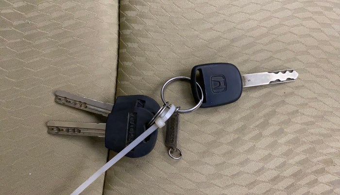 2015 Honda Amaze 1.2L I-VTEC S, Petrol, Manual, 62,854 km, Key Close Up