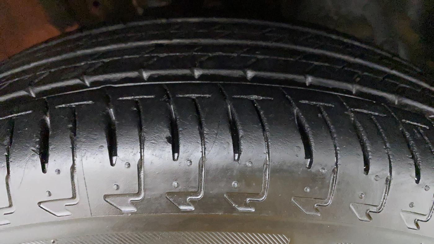 2017 Maruti IGNIS DELTA 1.2 K12 AMT, Petrol, Automatic, 6,511 km, Left Rear Tyre Tread