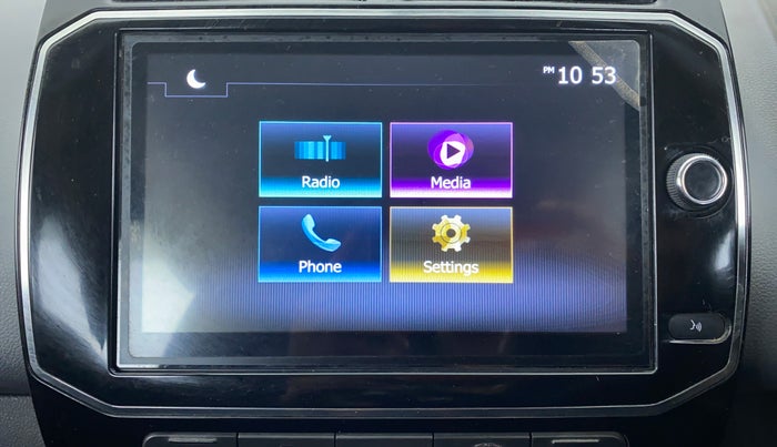 2020 Renault Kwid RXT, Petrol, Manual, 35,900 km, Infotainment System