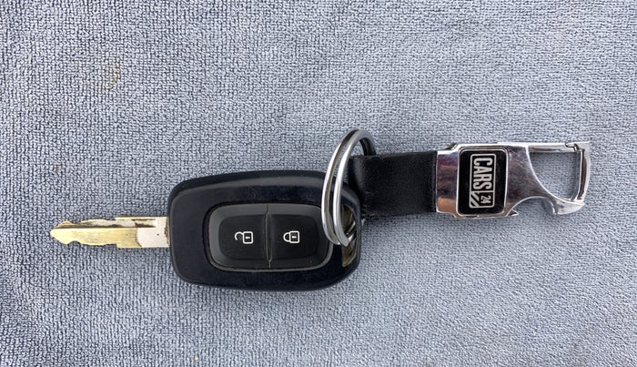 2020 Renault Kwid RXT, Petrol, Manual, 35,900 km, Key Close Up