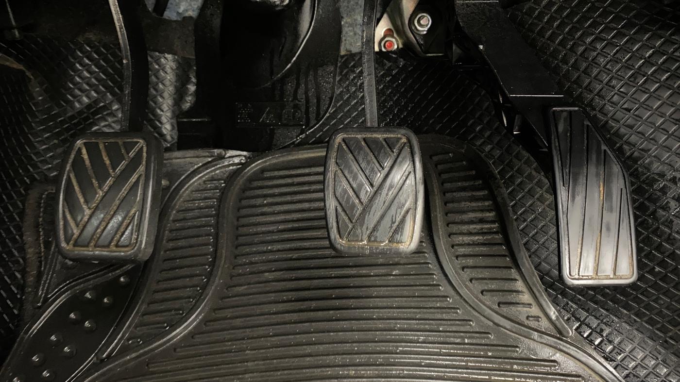 2022 Maruti S PRESSO VXI, Petrol, Manual, 55,344 km, Pedals