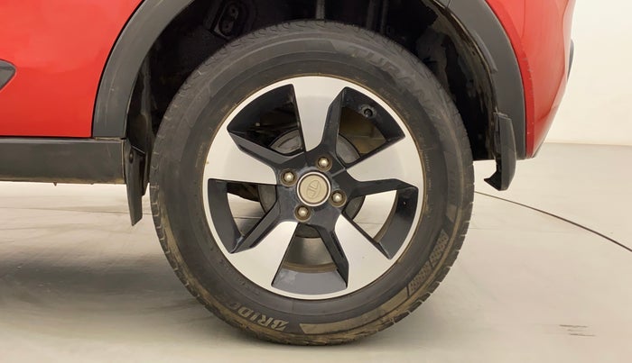2019 Tata NEXON XZA PLUS PETROL DUAL TONE, Petrol, Automatic, 22,715 km, Left Rear Wheel