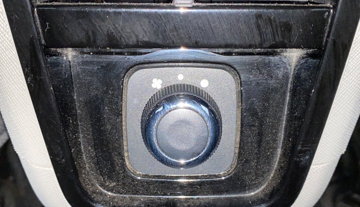 2019 Tata NEXON XZA PLUS PETROL DUAL TONE, Petrol, Automatic, 22,715 km, Rear AC Temperature Control